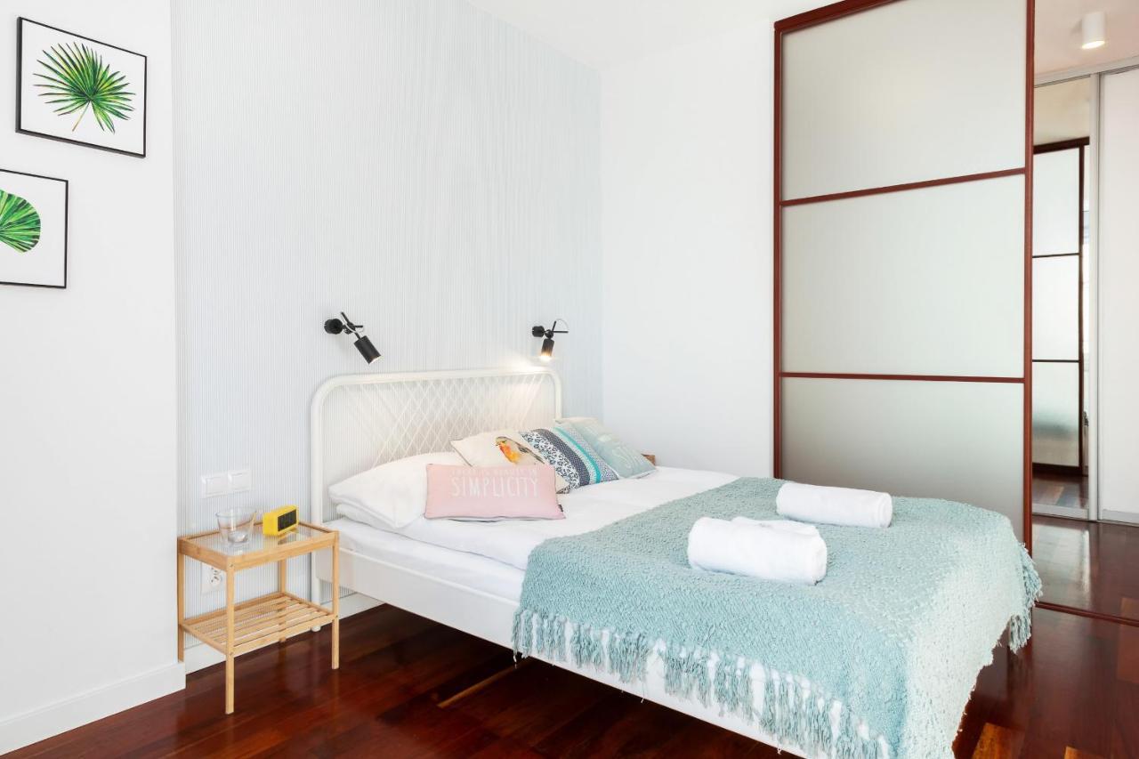 Apartments Warsaw Zelazna By Noclegi Renters Екстериор снимка